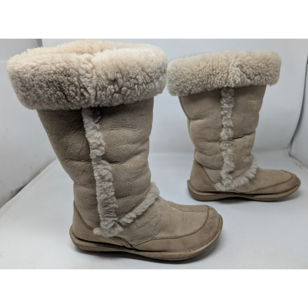 BORN Sheepskin Shearling Boots Women's Size 7 Suede Shilo W01295 Sheepskin VTG